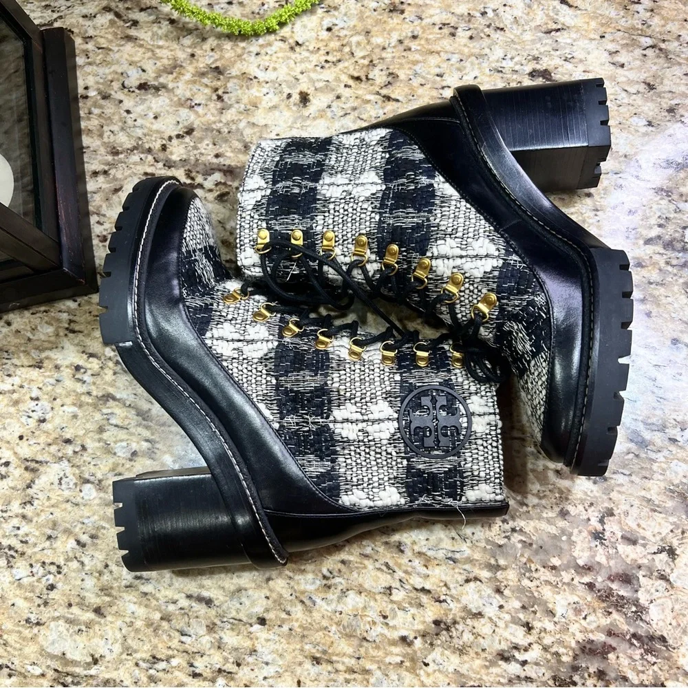 Tory Burch MILLER WOOL BLACK WHITE LUG SOLE BOOTS 10M